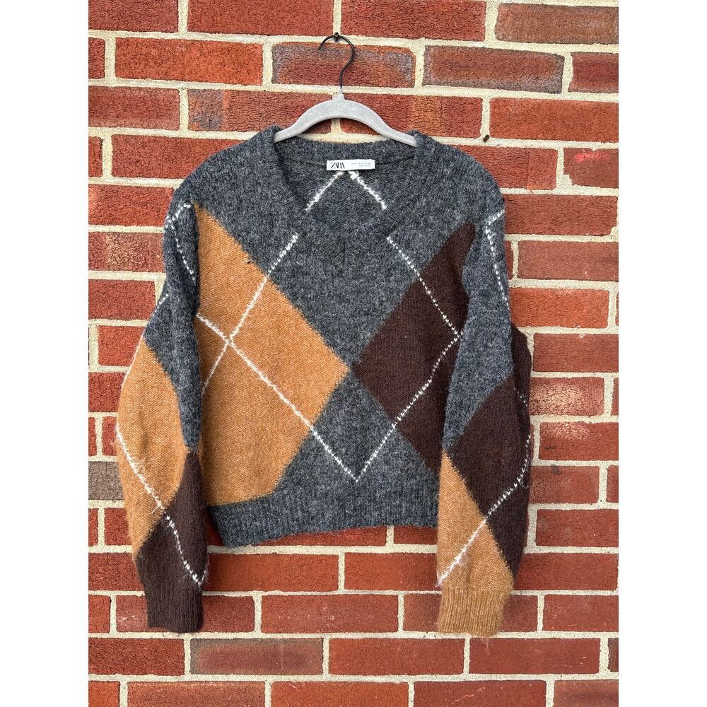 Zara Argyle Knit Sweater Gray Brown Diamond Pattern Soft Fuzzy Womens M - Picture 2 of 8